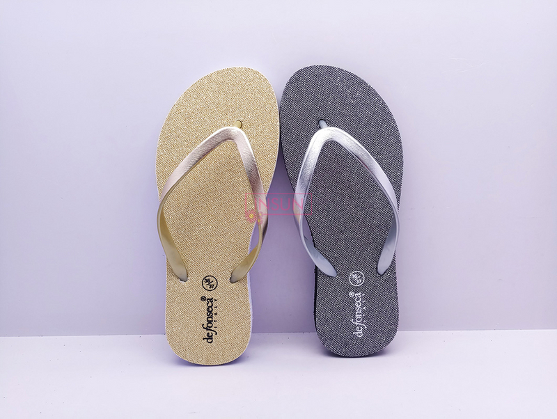 FLIP FLOPS