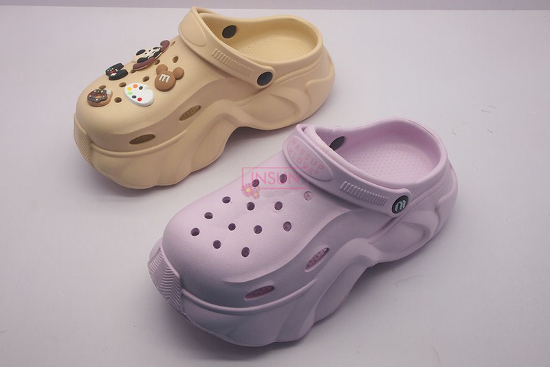 CLOGS