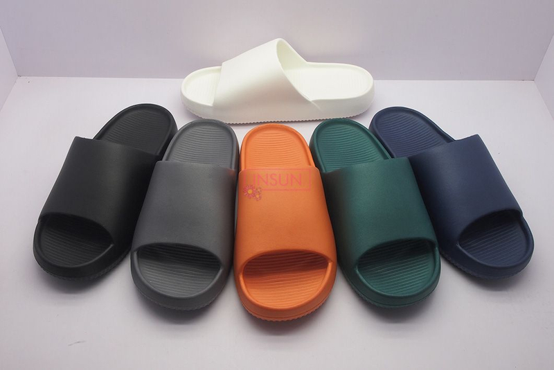 INJECTION SLIDE SLIPPERS