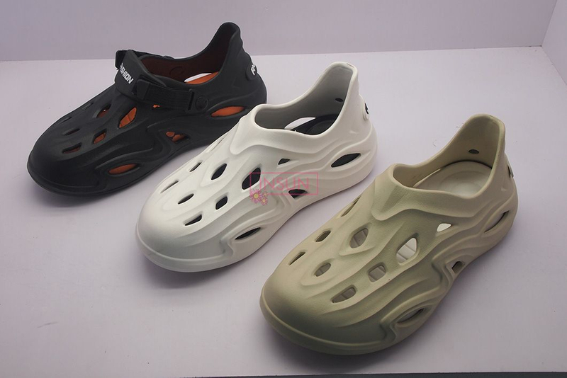 CLOGS