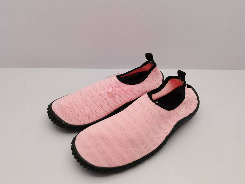 AQUA SHOES