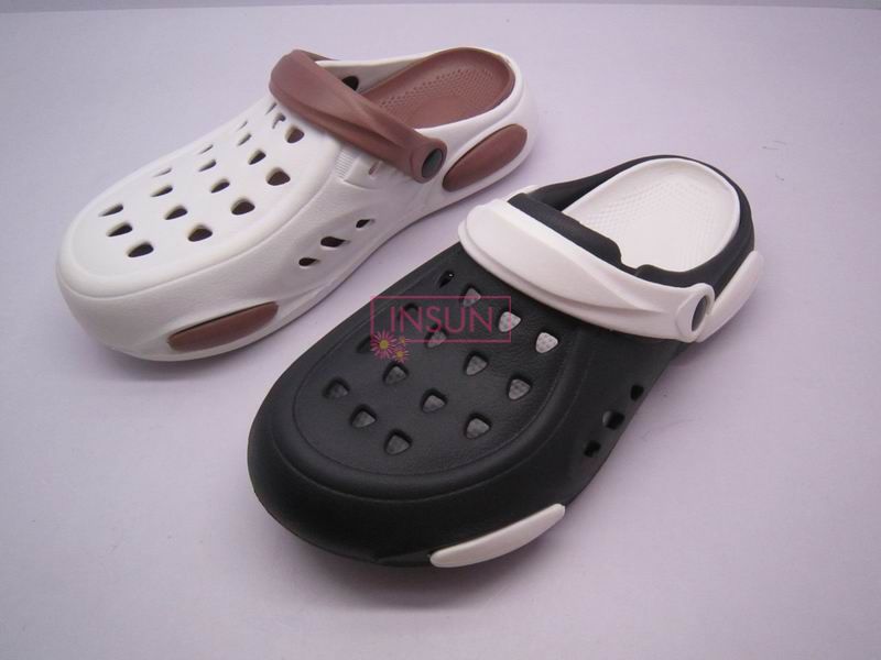 MEN CLOGS