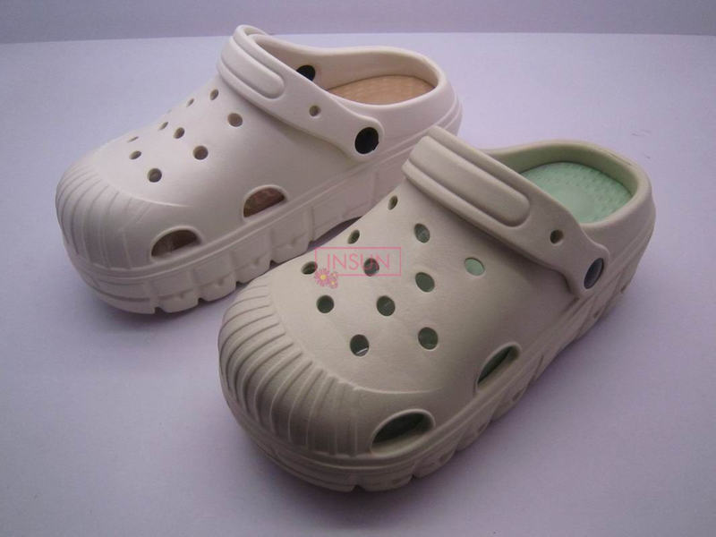 WOMEN CLOG