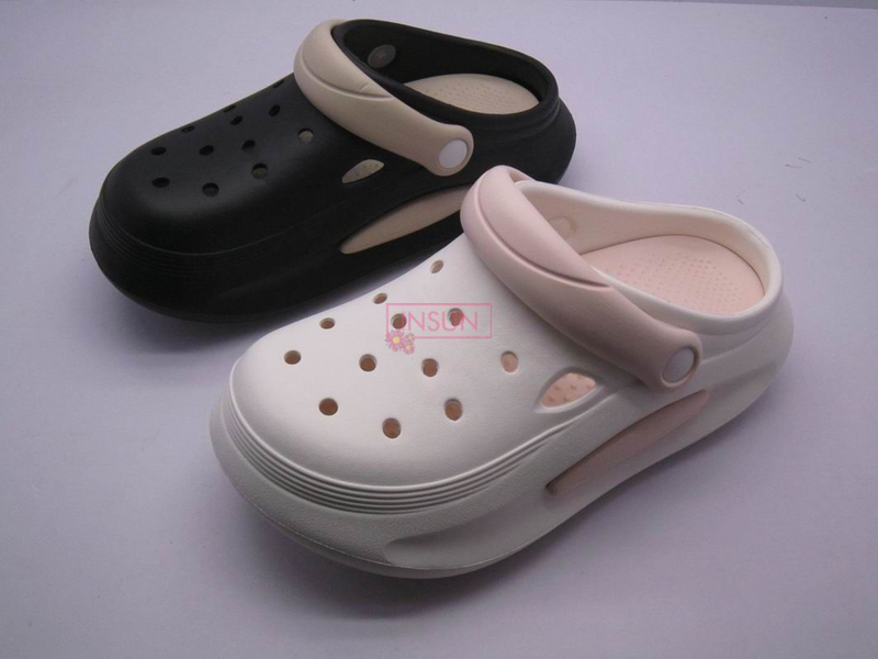 WOMEN CLOG