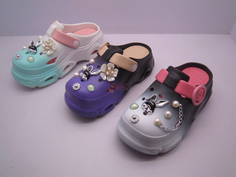 WOMEN CLOG