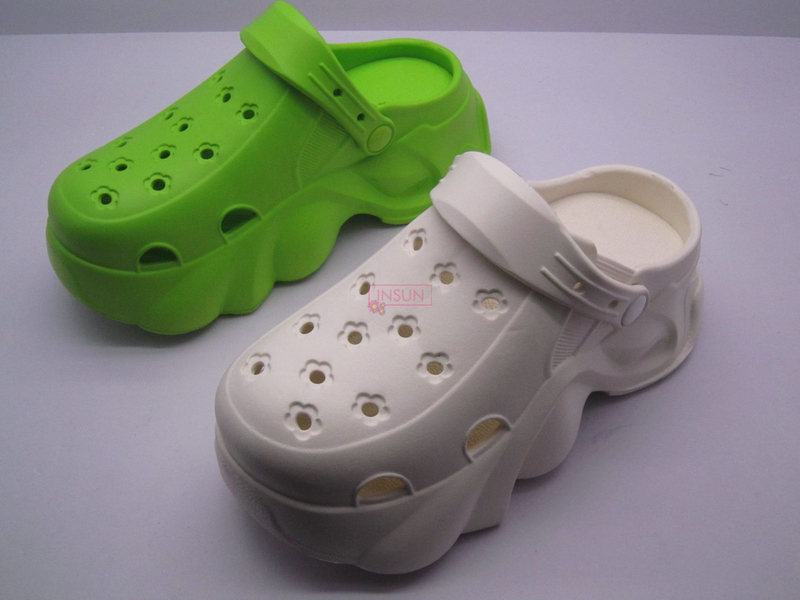 WOMEN CLOG