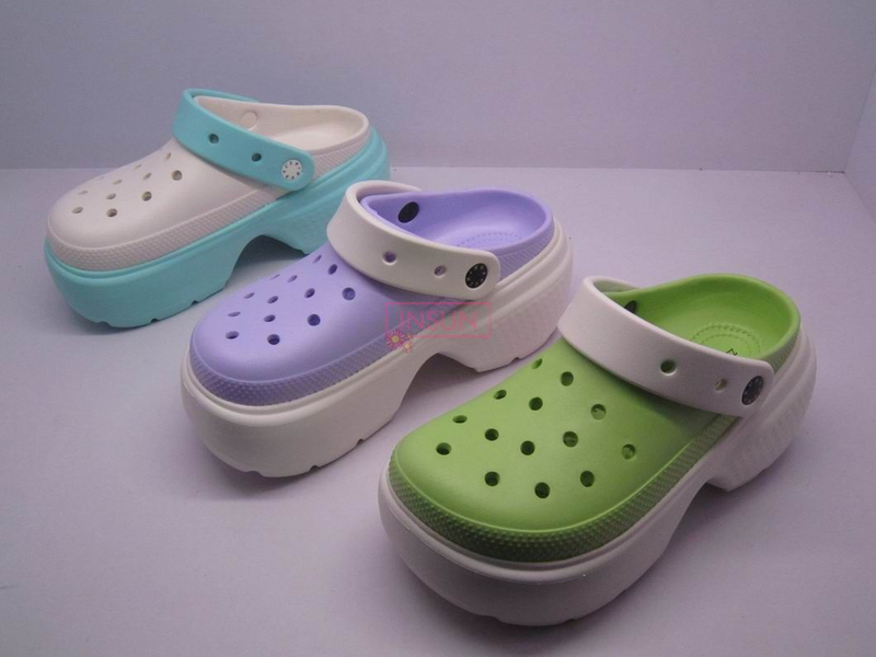 WOMEN CLOG