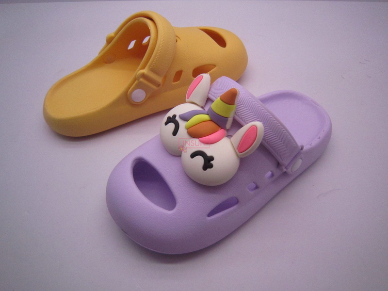 CHILD CLOG
