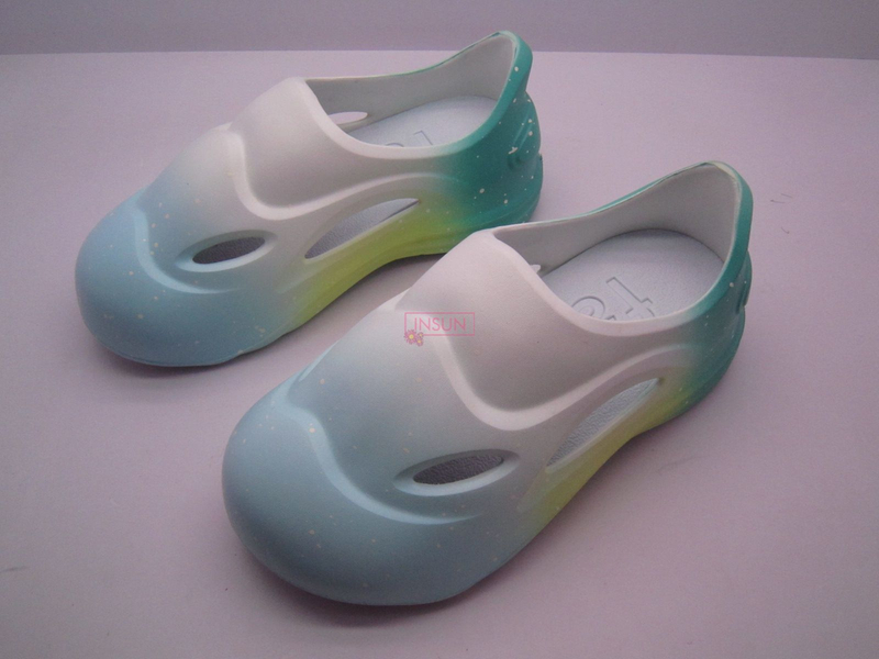 CHILD CLOG