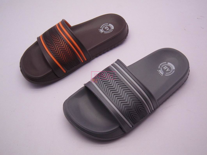 INJECTION SLIDE CHLID SLIPPERS