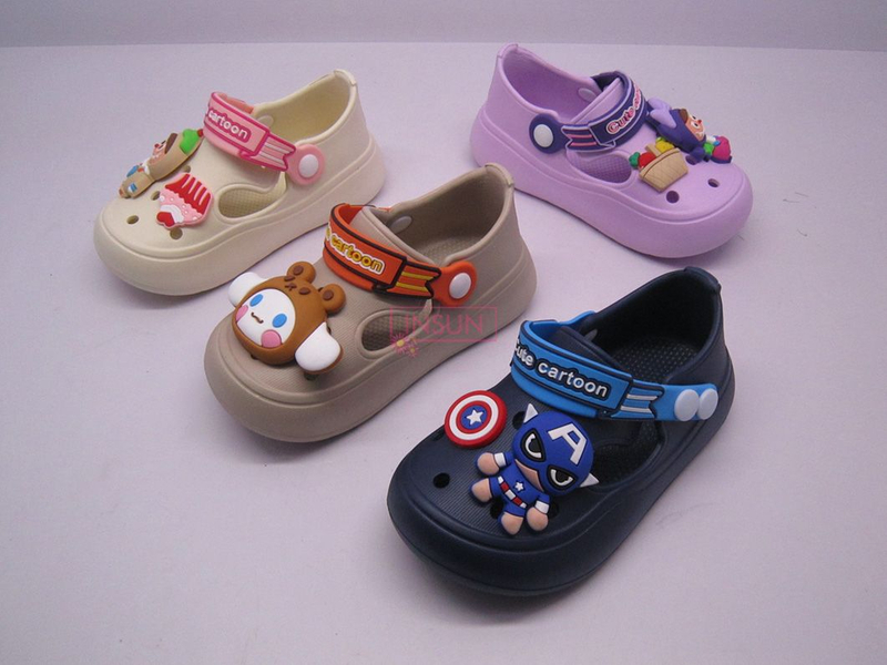 CHILD CLOGS