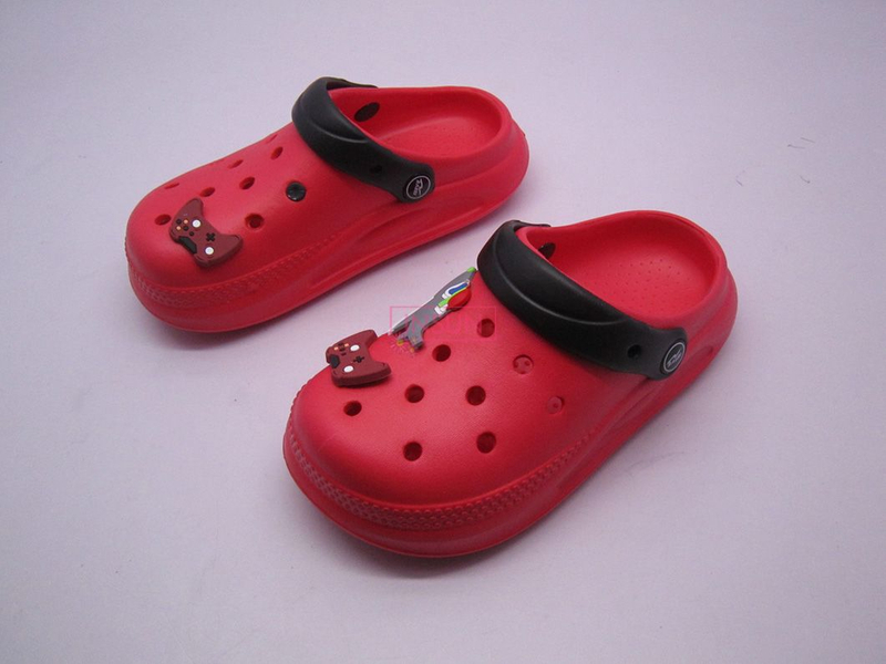 CHILD CLOGS