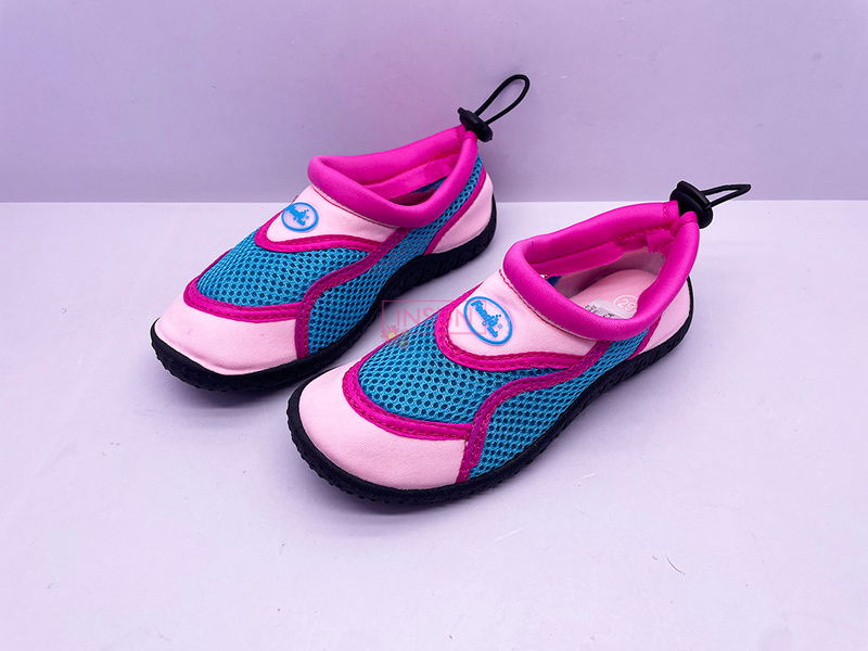 AQUA SHOES