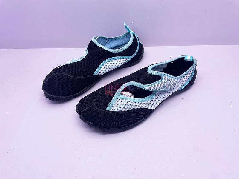 AQUA SHOES