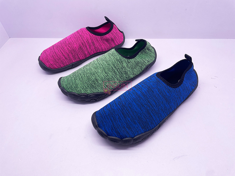 AQUA SHOES