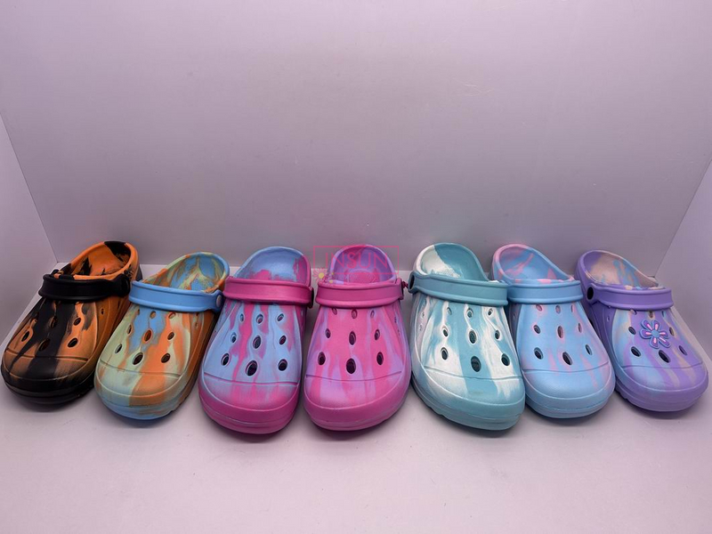 WOMEN CLOG