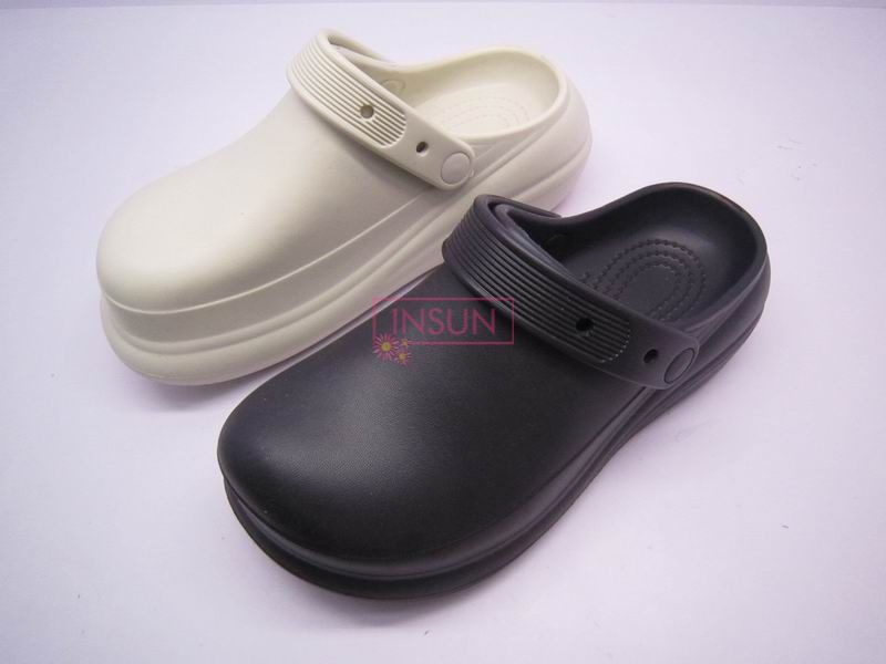 MEN CLOGS