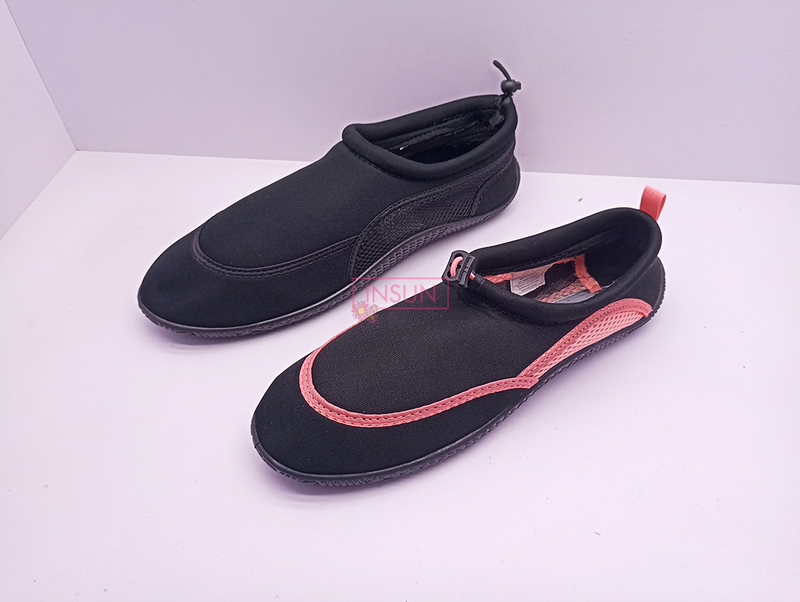 AQUA SHOES