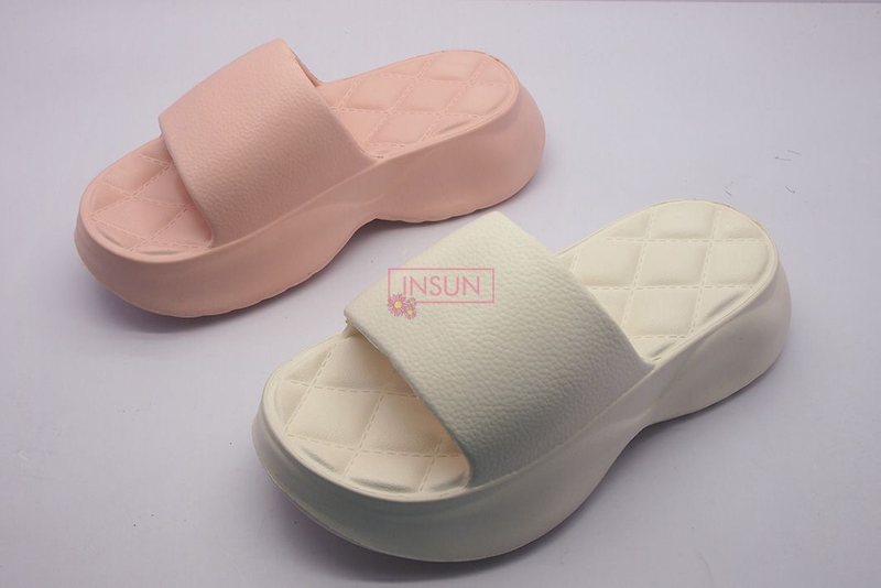 INJECTION SLIDE SLIPPERS