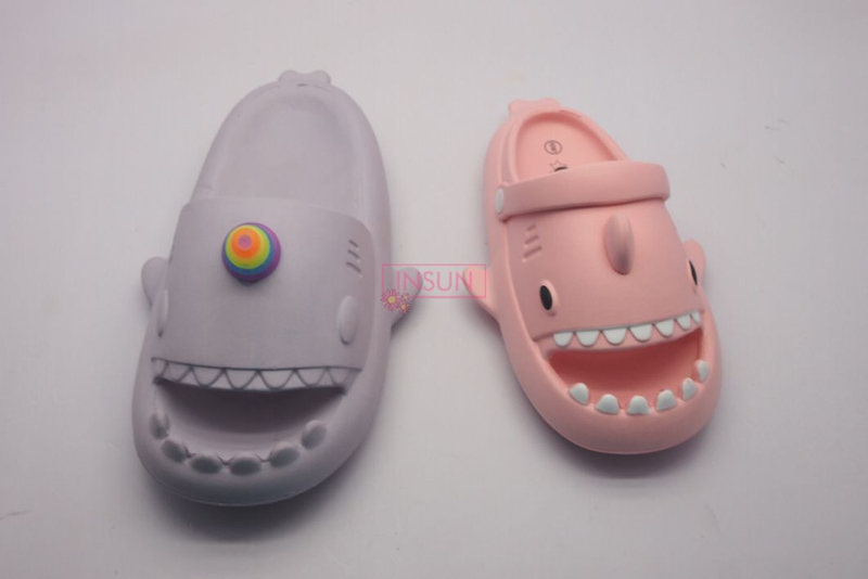 CLOGS
