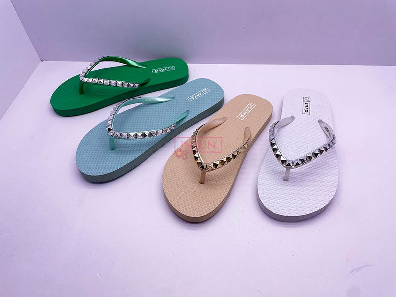 FLIP FLOPS