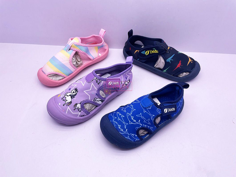 AQUA SHOES