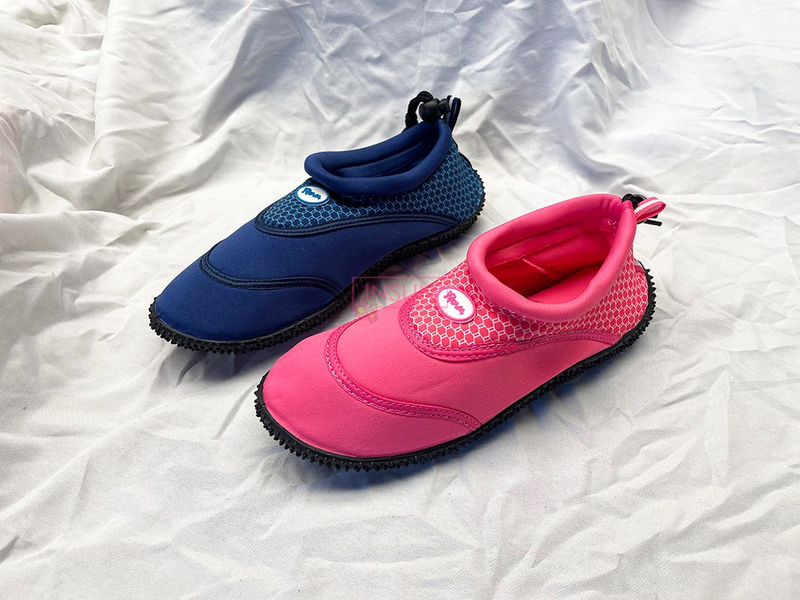 AQUA SHOES