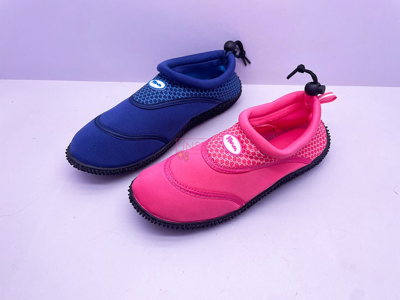 AQUA SHOES