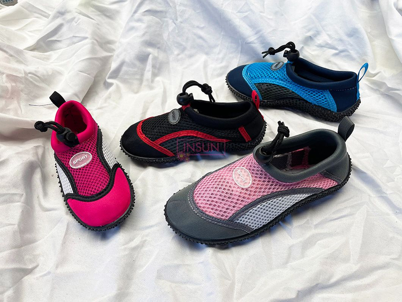 AQUA SHOES