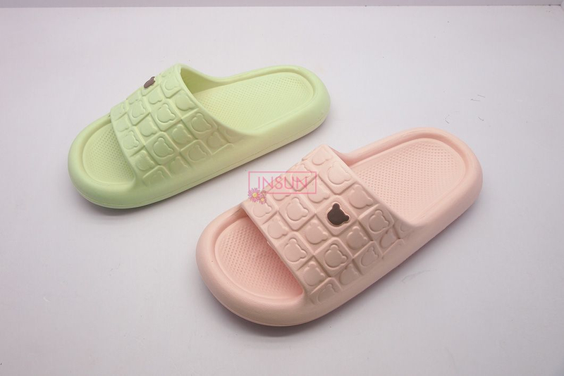 INJECTION SLIDE SLIPPERS
