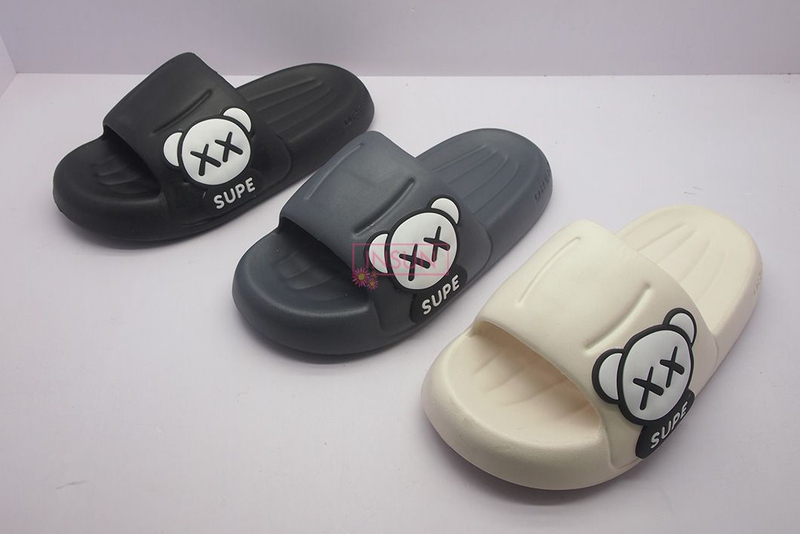 INJECTION SLIDE SLIPPERS