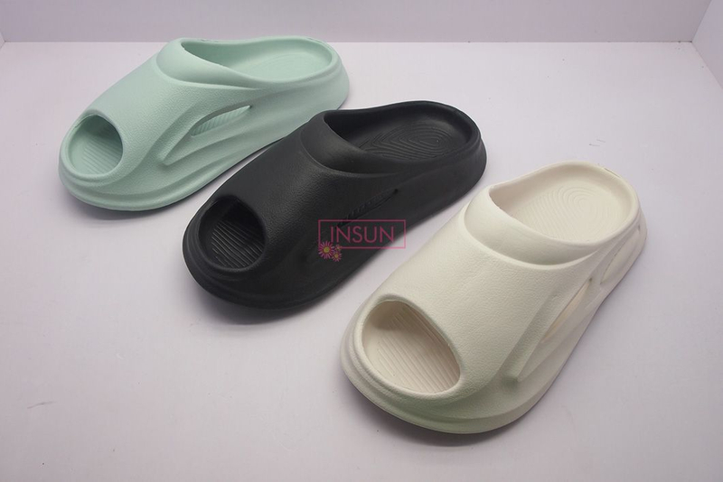 INJECTION SLIDE SLIPPERS