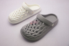 MEN CLOGS