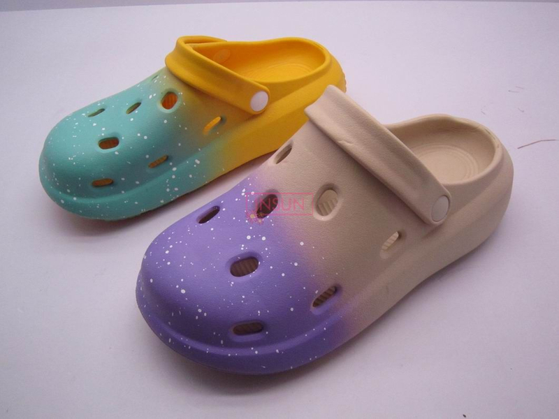CHILD CLOG