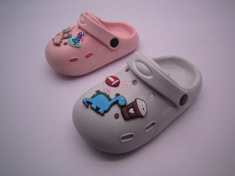 CHILD CLOG