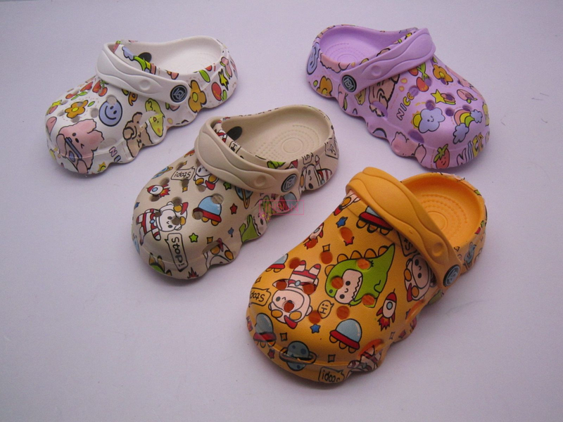 CHILD CLOG