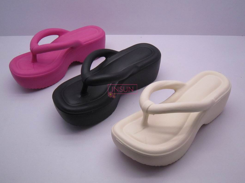 INJECTION THONG STRAP