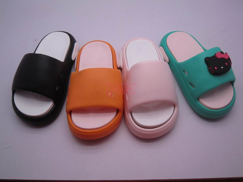 INJECTION SLIDE CHLID SLIPPERS