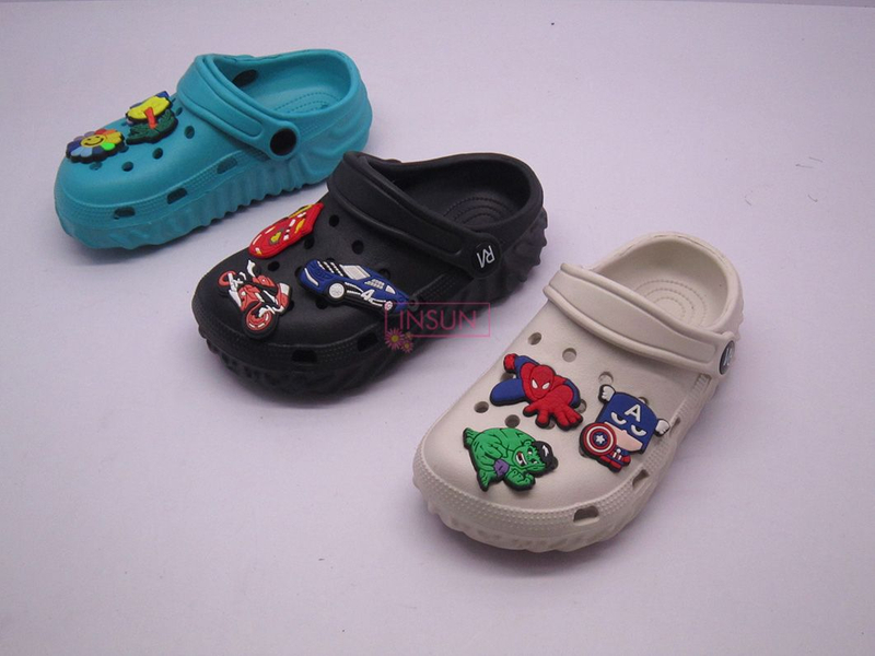 CHILD CLOGS