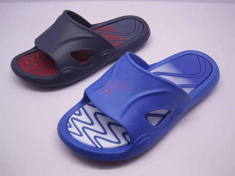 CHILD CLOGS
