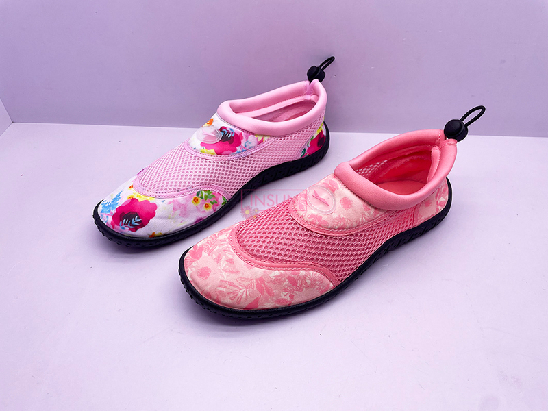 AQUA SHOES