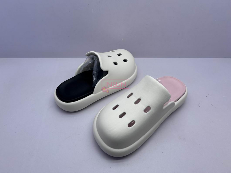 WOMEN CLOG