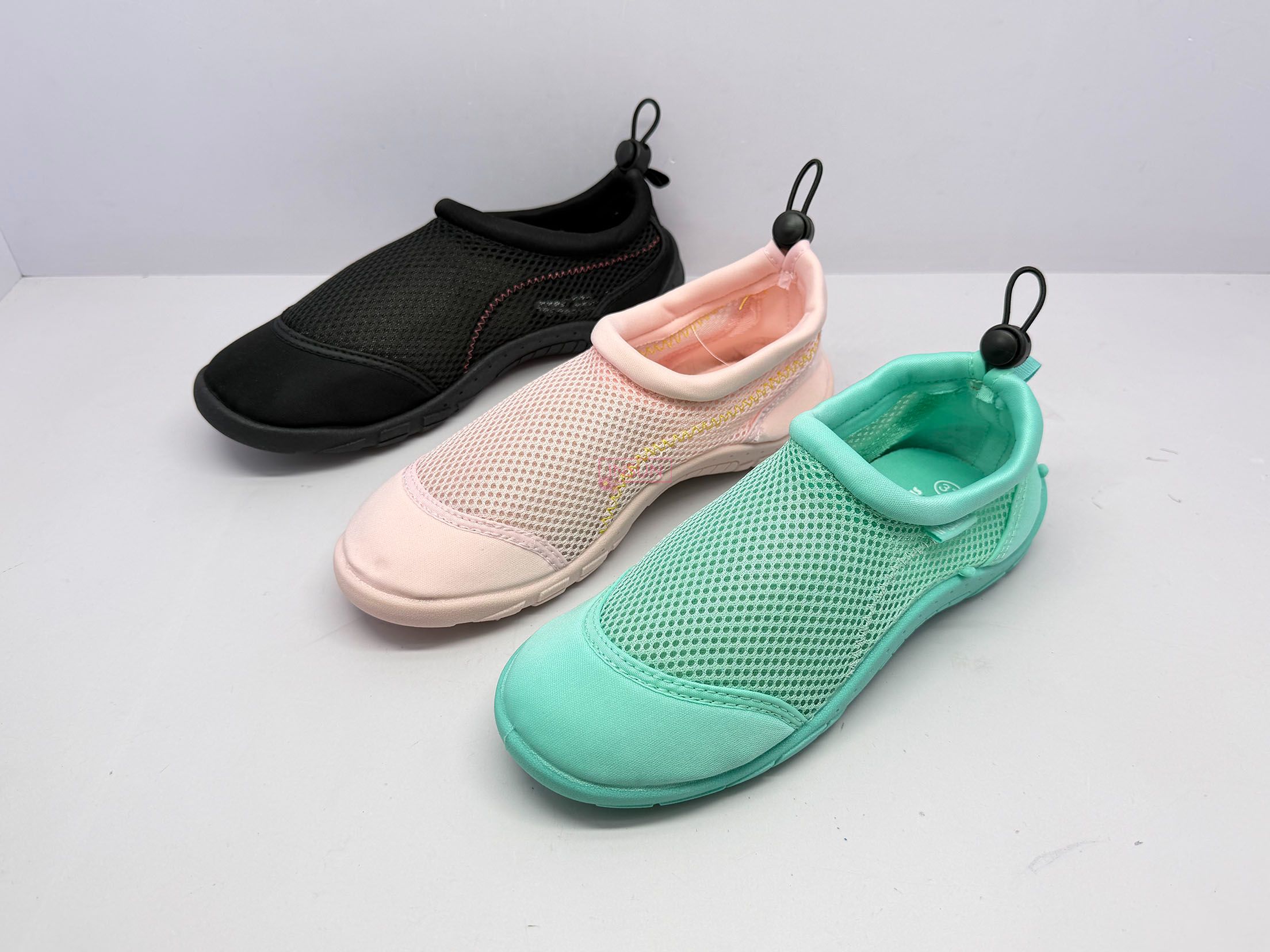 AQUA SHOES