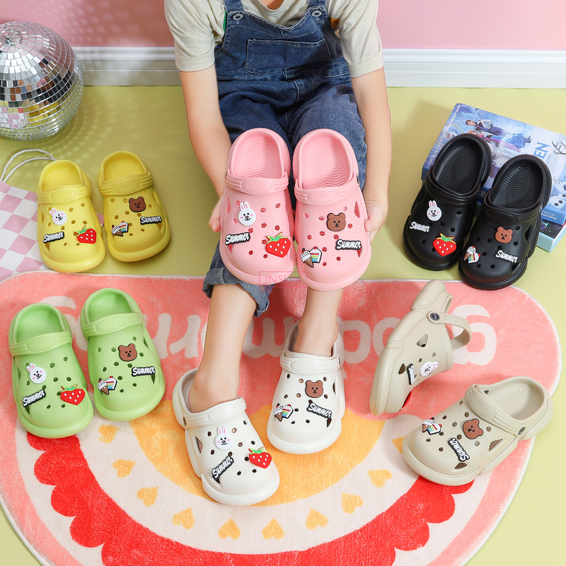 CHILD CLOGS