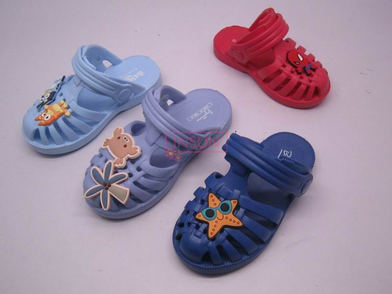CHILD CLOGS