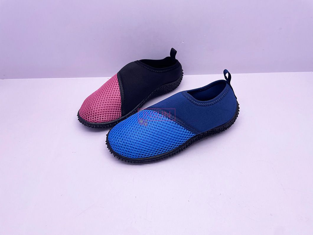 AQUA SHOES