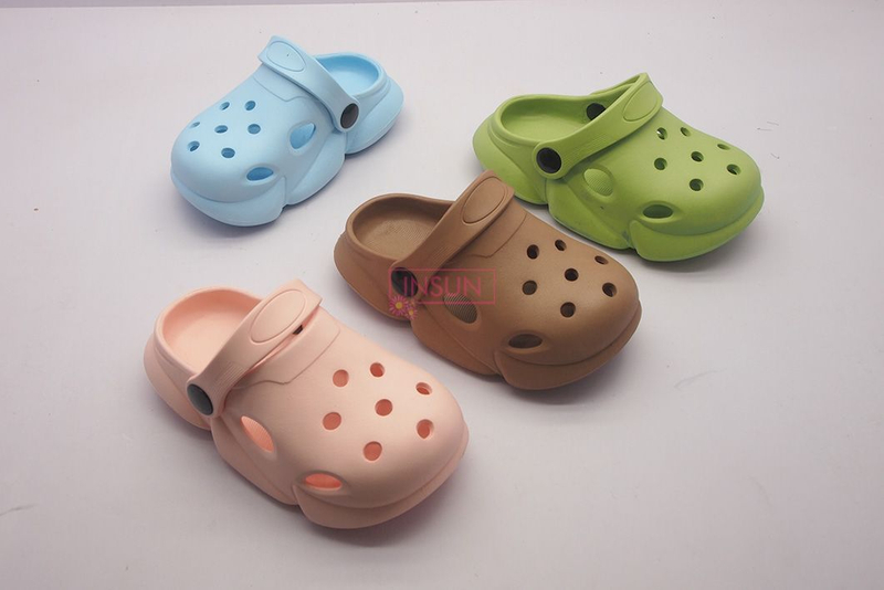 CLOGS