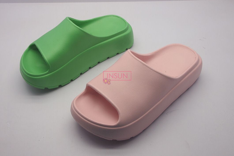 INJECTION SLIDE SLIPPERS