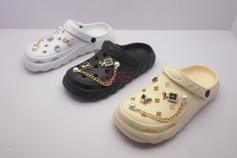 CLOGS
