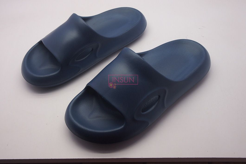 INJECTION SLIDE SLIPPERS